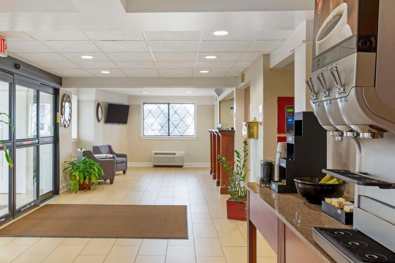Best Western Plus The Inn At Sharon/Foxboro Ngoại thất bức ảnh