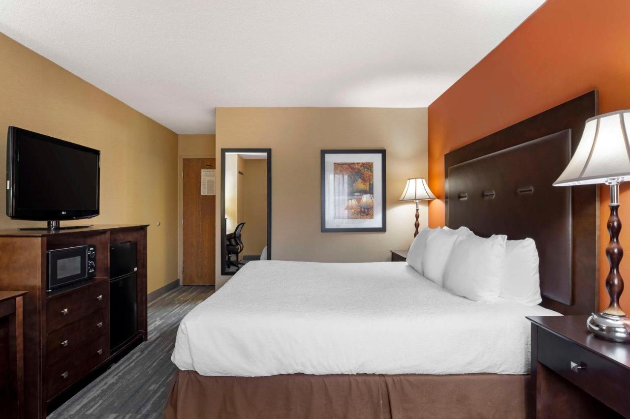 Best Western Plus The Inn At Sharon/Foxboro Ngoại thất bức ảnh