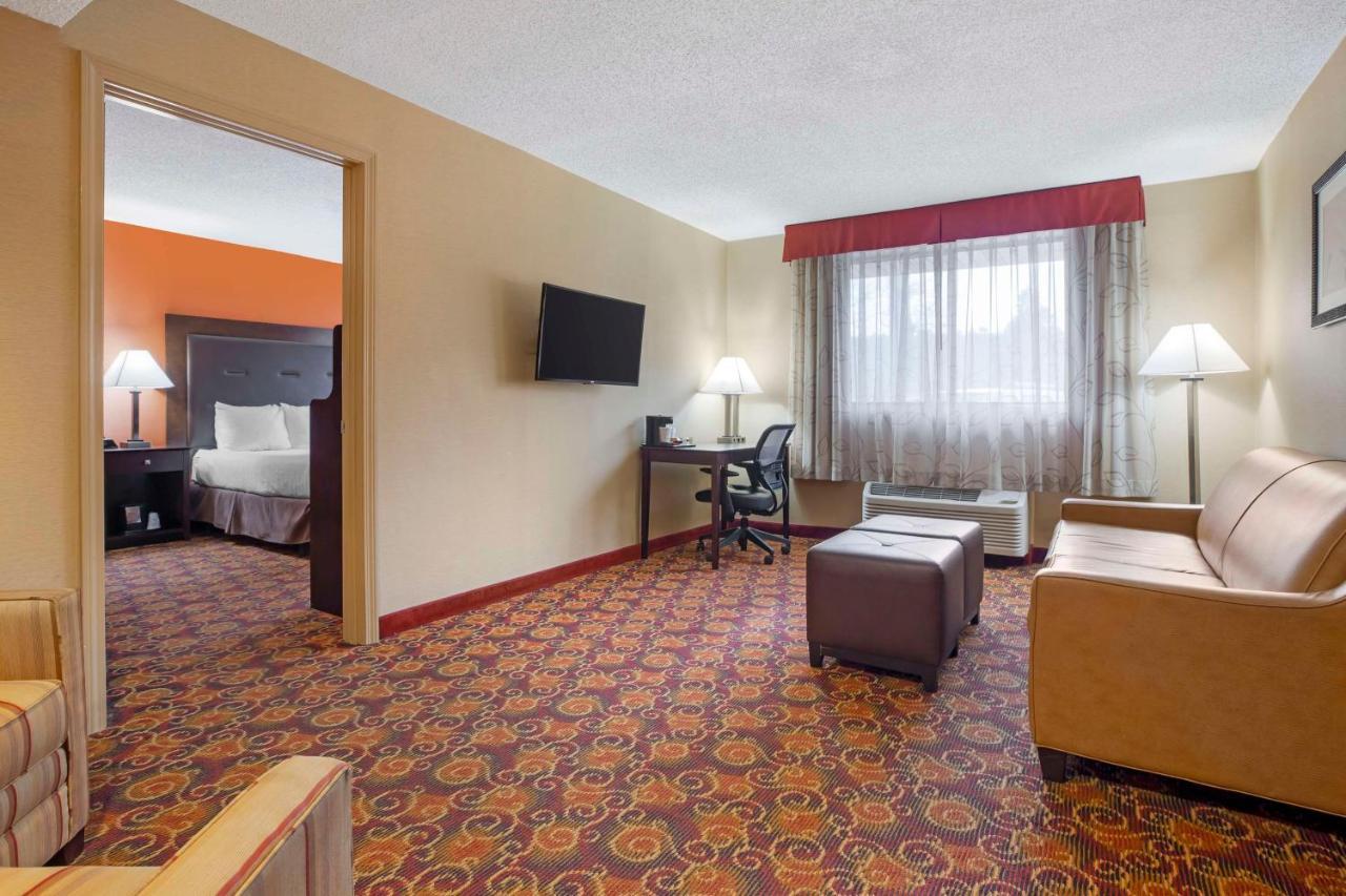 Best Western Plus The Inn At Sharon/Foxboro Ngoại thất bức ảnh